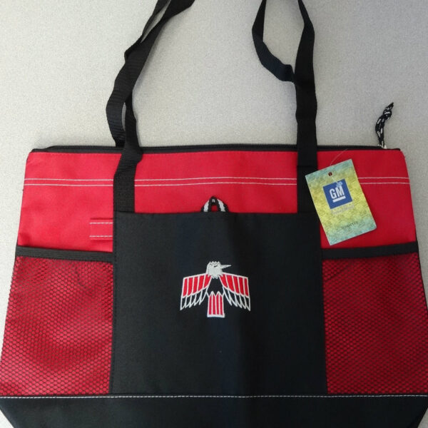Stylish tote with eagle emblem